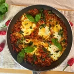 Tomato and eggs shakshuka